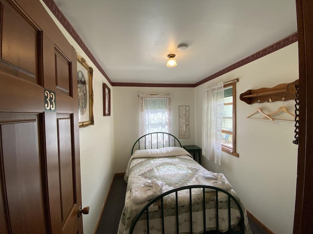 McCarthy Lodge Resort photo 13