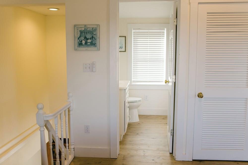 Greenleaf Inn photo 82