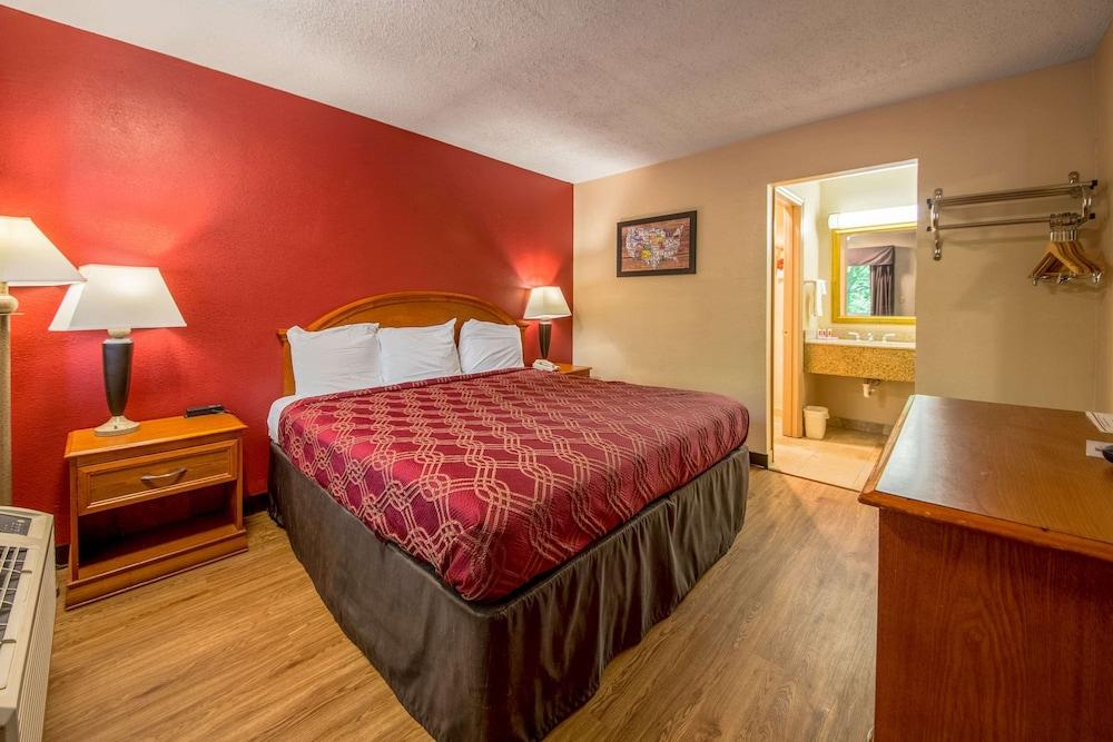 Econo Lodge Mount Laurel - Philadelphia East photo 13