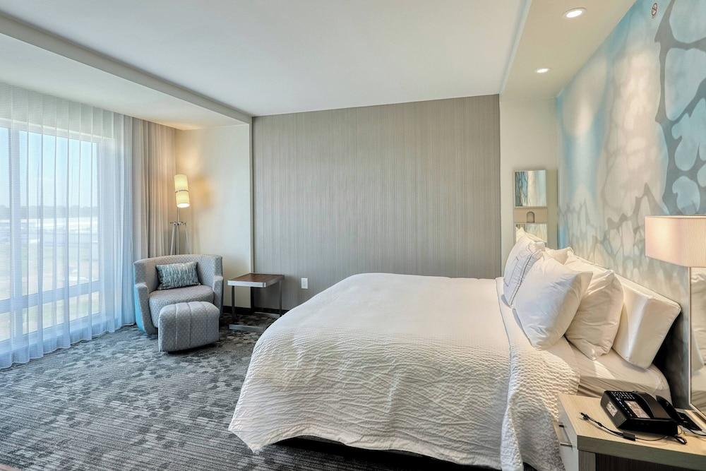 Courtyard by Marriott North Brunswick photo 17
