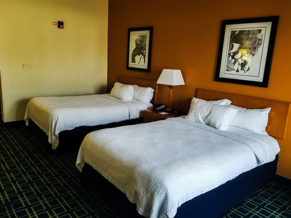 Fairfield Inn and Suites by Marriott Laredo photo 7