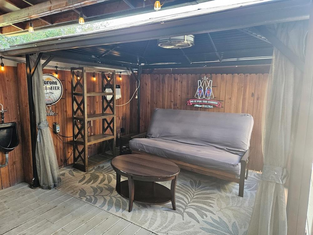 Liberty Hill Executive Inn photo 20