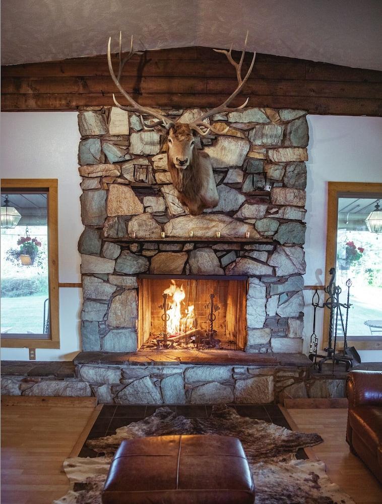 Boulder Lake Lodge photo 15