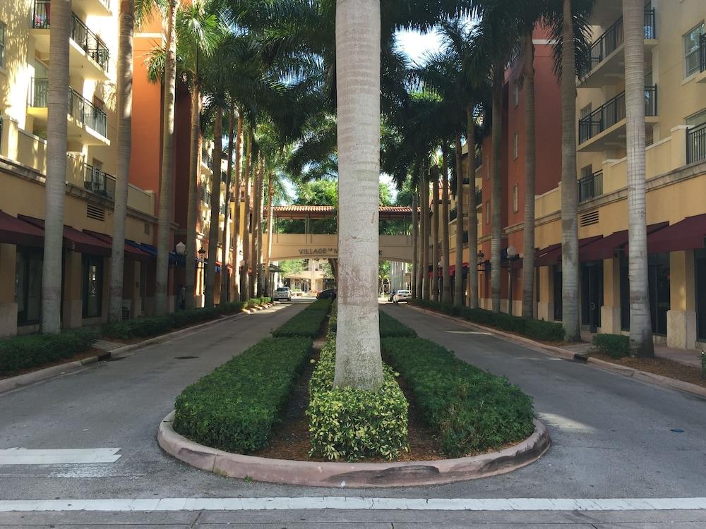 LYX Suites at Merrick Park in Coral Gables photo 26