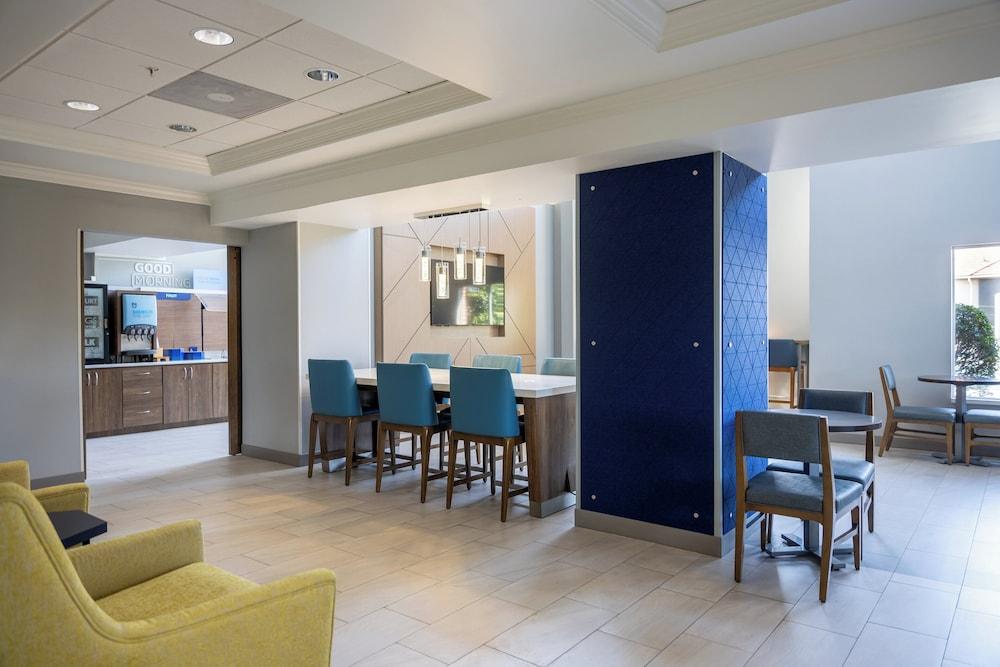 Holiday Inn Express & Suites Vicksburg by IHG photo 41