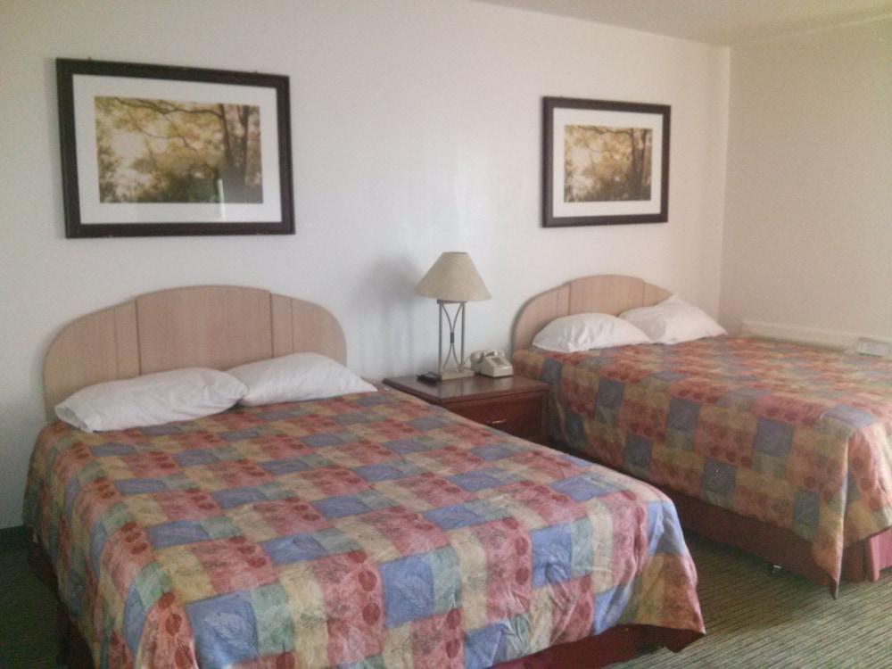 Val U Stay Inn and Suites photo 4