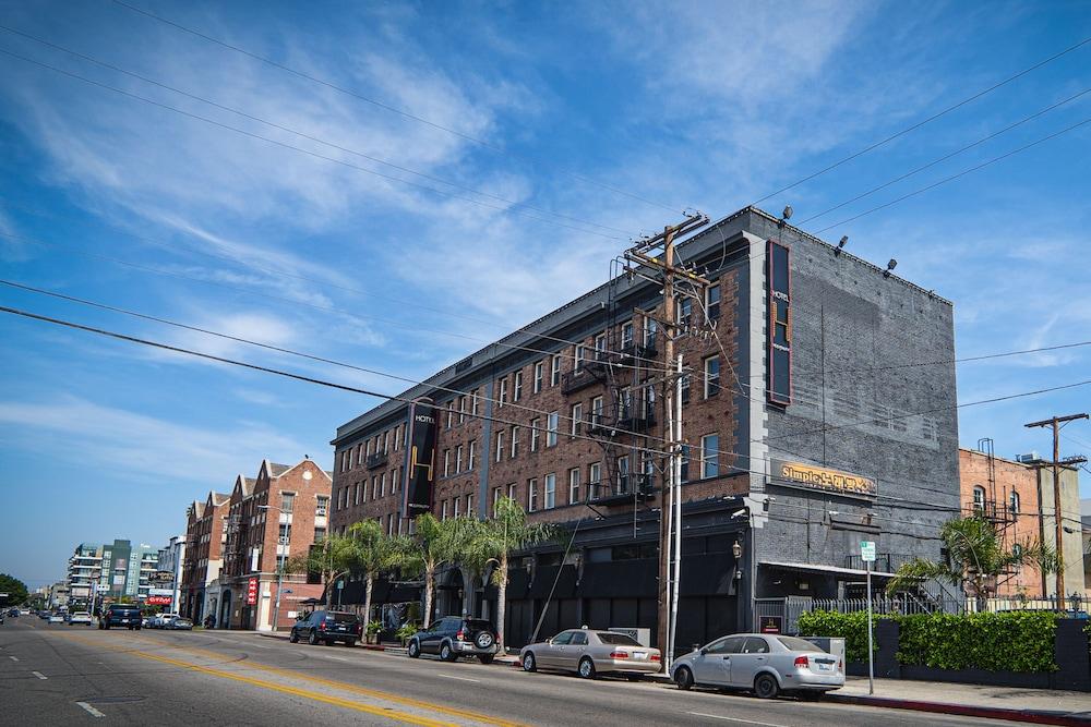 H Hotel photo 10