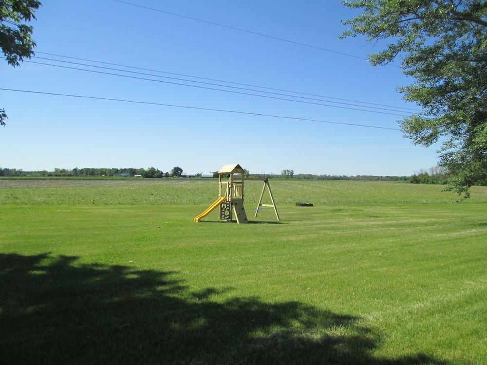 Bad Axe Motel photo 11