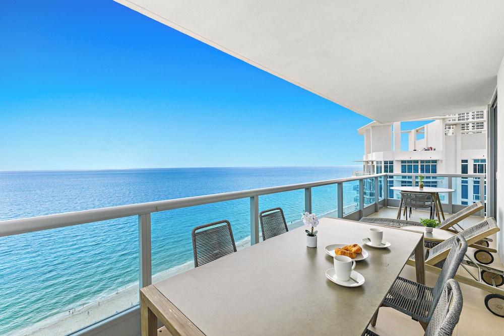 Dharma Home Suites Miami at Monte Carlo photo 27