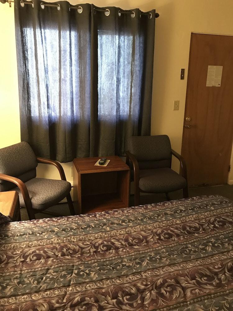 Voyageur Motel photo 8