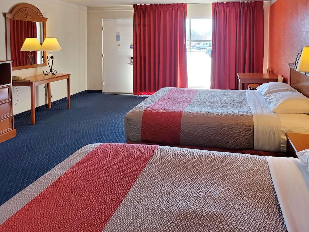 Motel 6 Canon City, CO photo 12