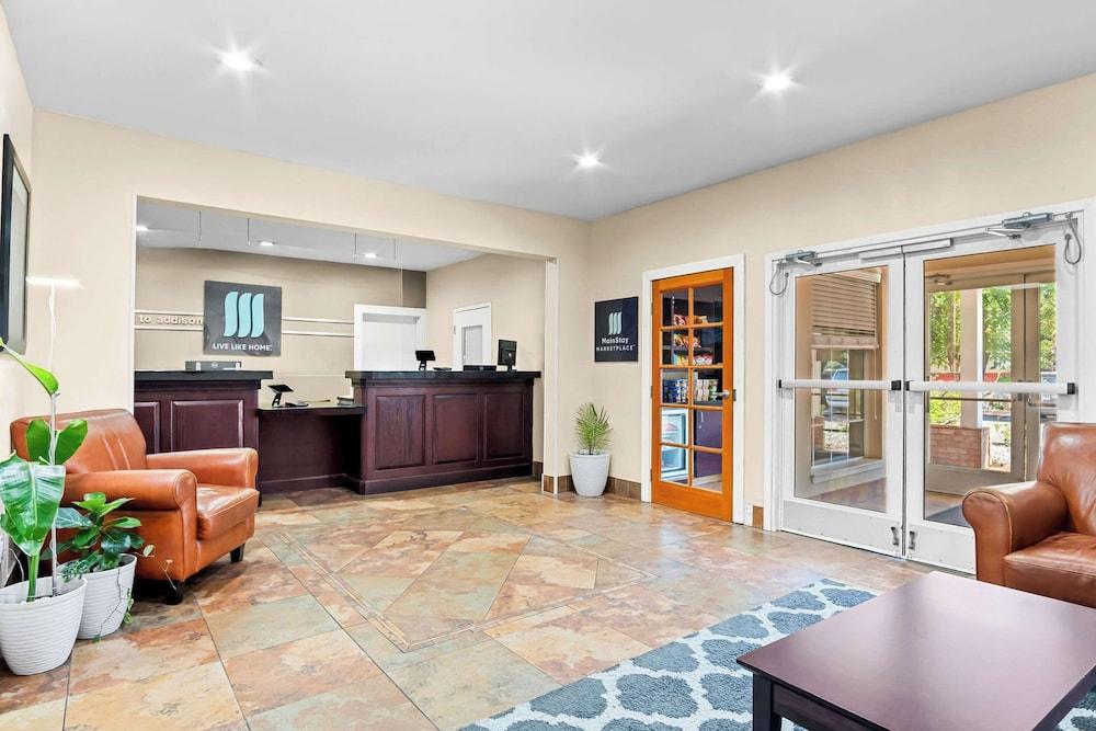 MainStay Suites Addison-Dallas photo 4