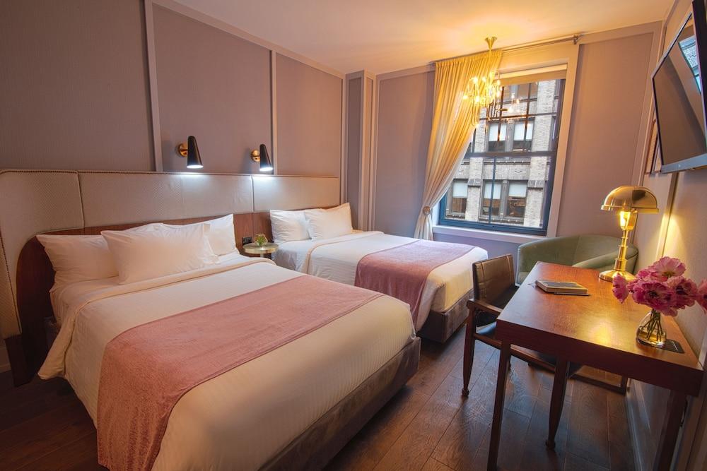 The Evelyn Hotel photo 12