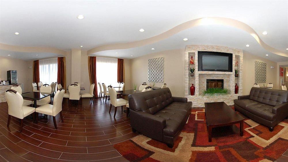 Comfort Suites Mandeville - Covington photo 13