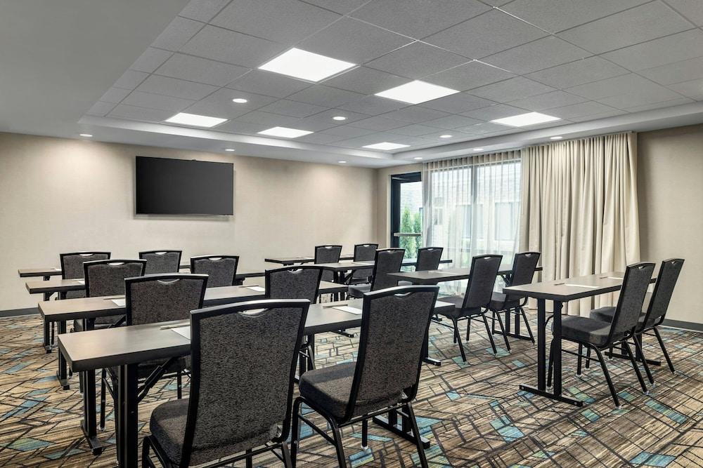 Residence Inn By Marriott Richmond Airport photo 34