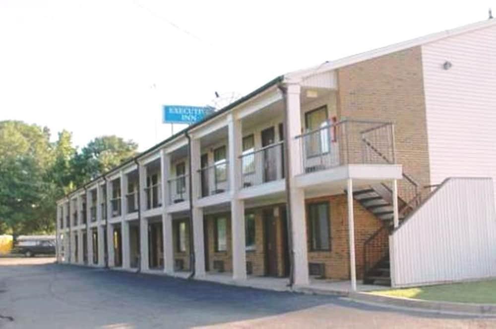 Executive Inn photo 8