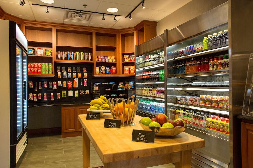 Hilton Chicago/Oak Brook Suites photo 30