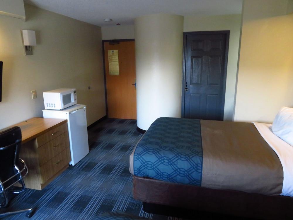 Rodeway Inn Austell Six Flags photo 28