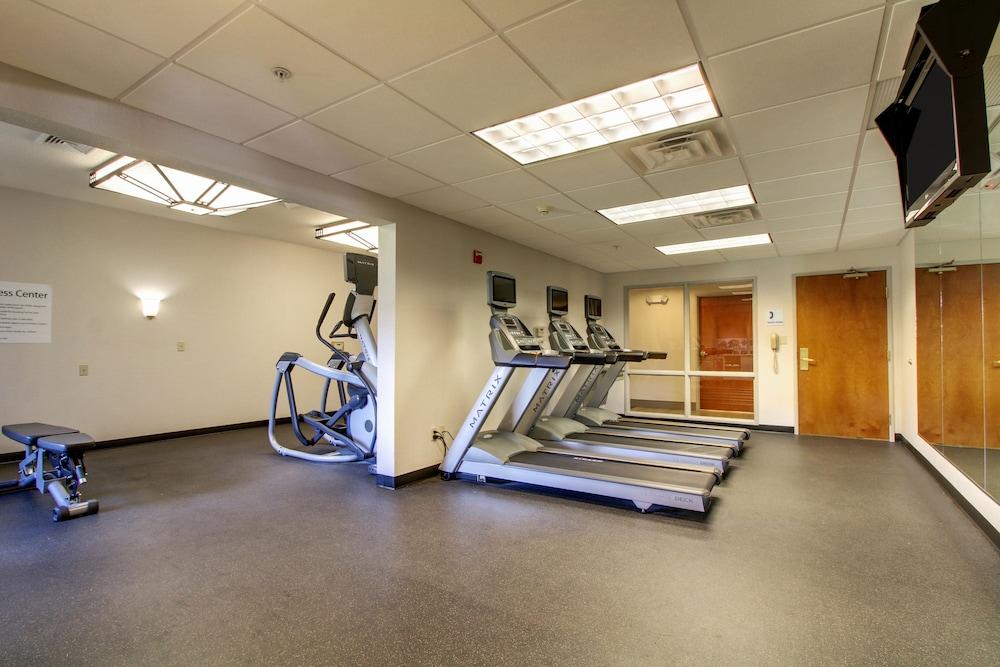 Holiday Inn Express Milwaukee North Brown Deer/Mequon by IHG photo 18