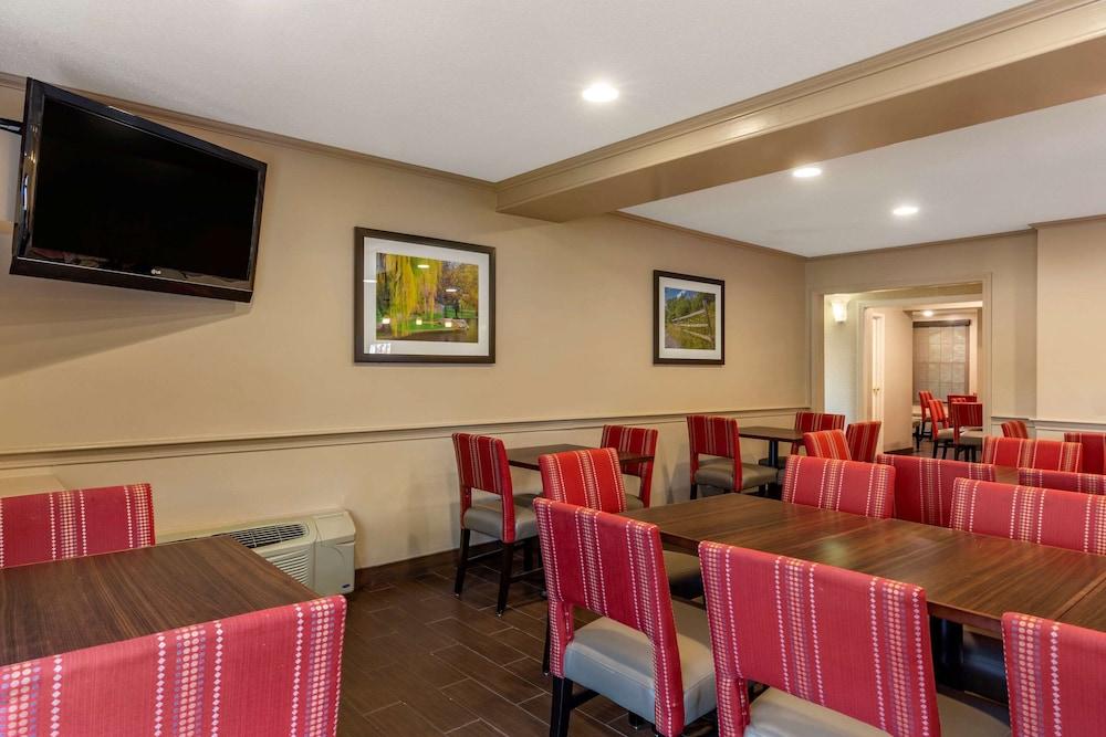 Comfort Inn Foxboro – Mansfield photo 30