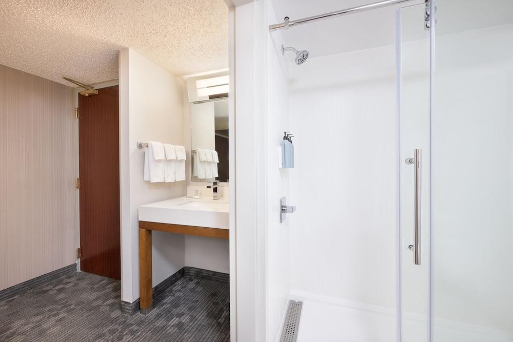 Courtyard Greenville-Spartanburg by Marriott photo 16
