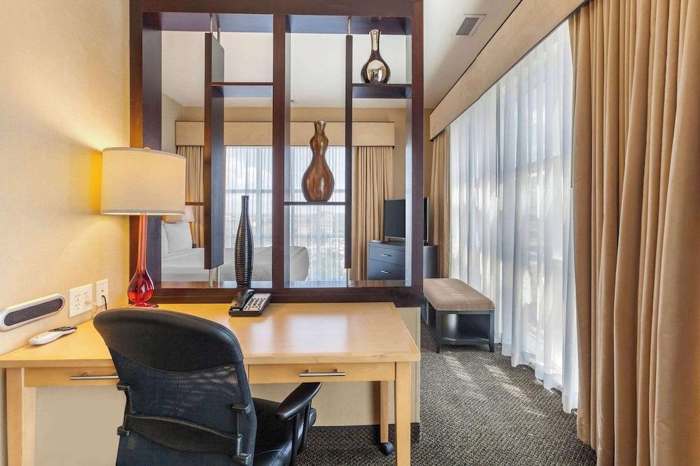 SpringHill Suites by Marriott Fort Collins photo 52