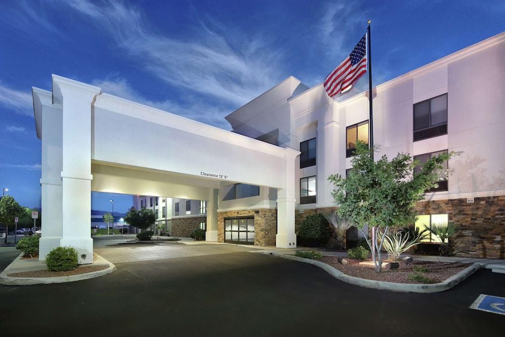 Hampton Inn & Suites Tucson East/Williams Center photo 33