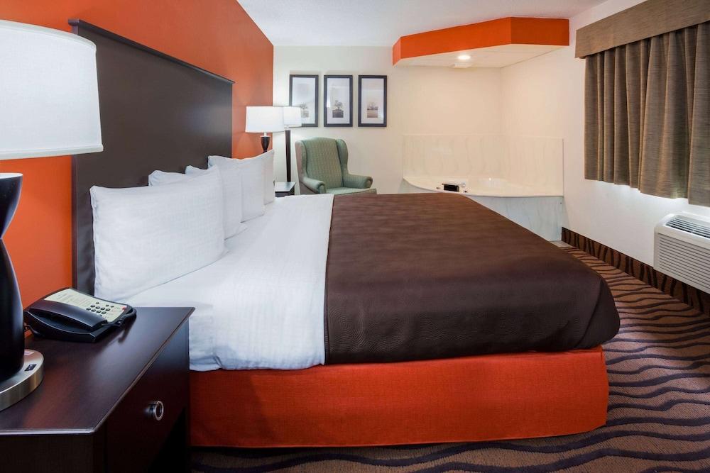 AmericInn by Wyndham Mora photo 24