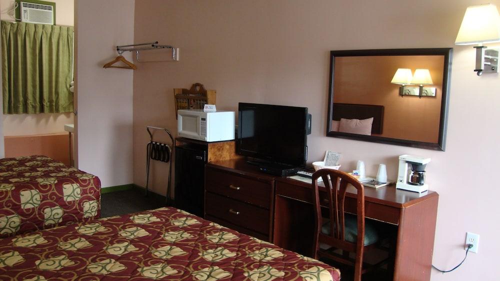 Pinconning Trail Inn Motel photo 32