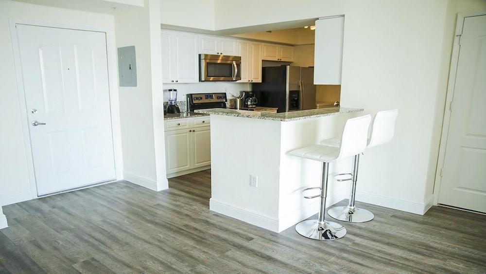 Intracostal Sunny Isles photo 23
