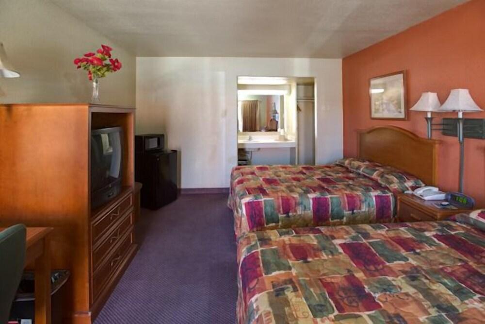 Best Budget Inn - Abilene photo 6