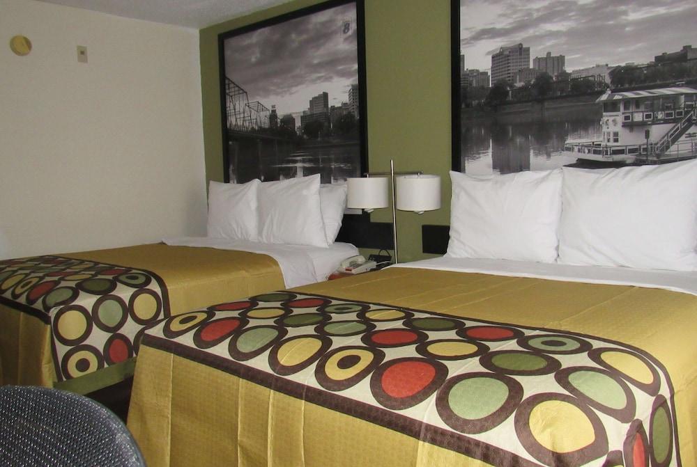 Super 8 by Wyndham New Cumberland photo 18