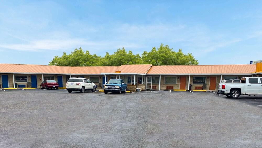 Springs Motel KY photo 22