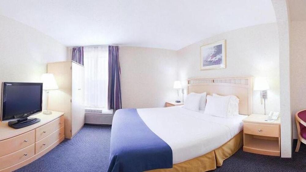 Abilene Inn & Suites photo 5