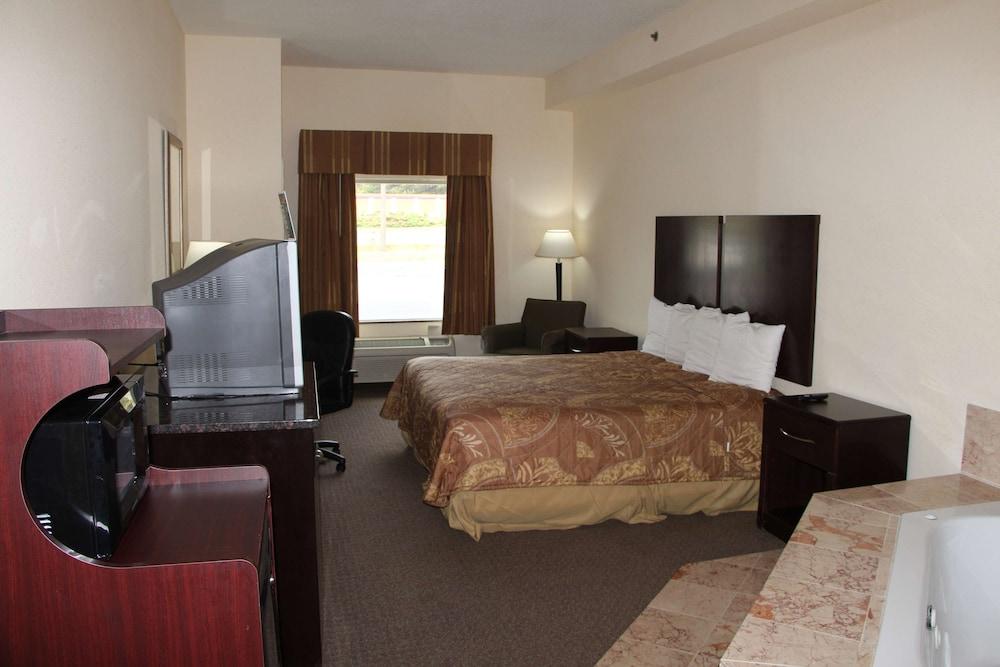 Jameson Inn and Suites Riverdale photo 36