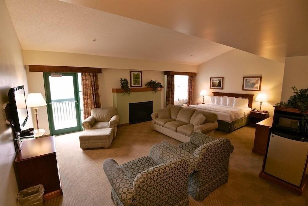 Chief Logan Lodge photo 35
