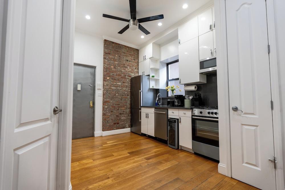 Elegant Harlem Suites photo 23