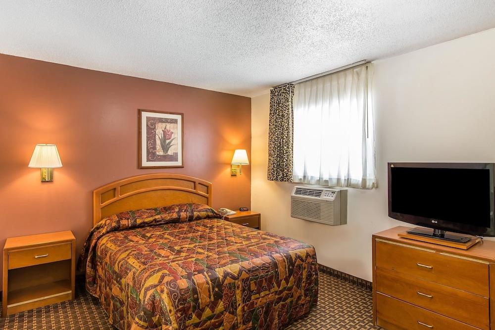 Suburban Studios Abercorn photo 6