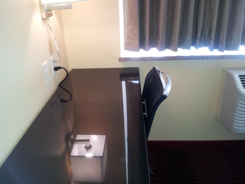 Hotel Bliss photo 4