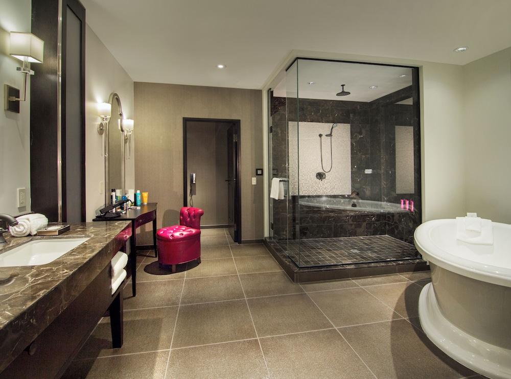 The Cromwell- A Caesars Rewards Destination photo 4