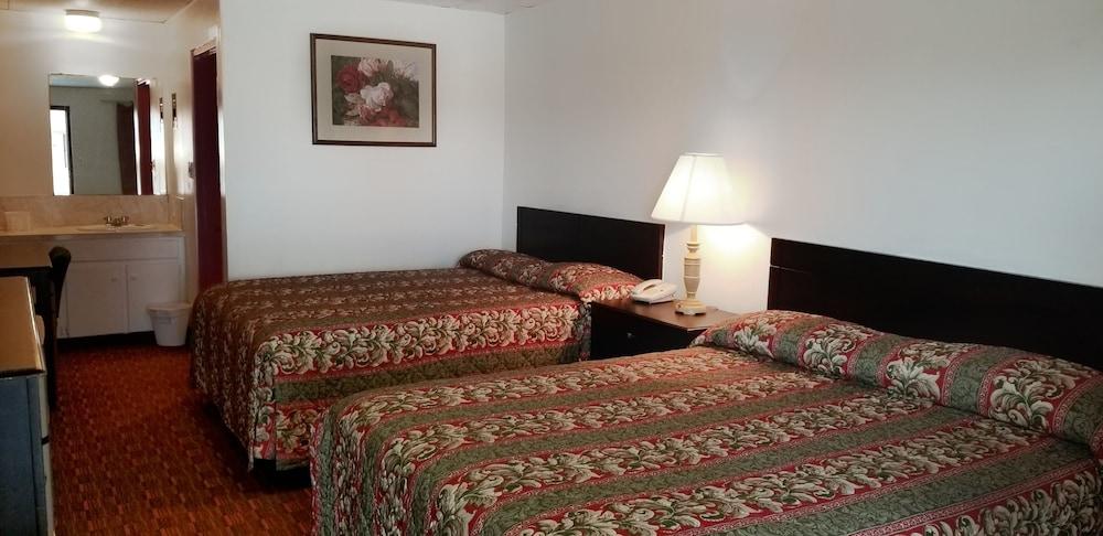 Budget Inn photo 4