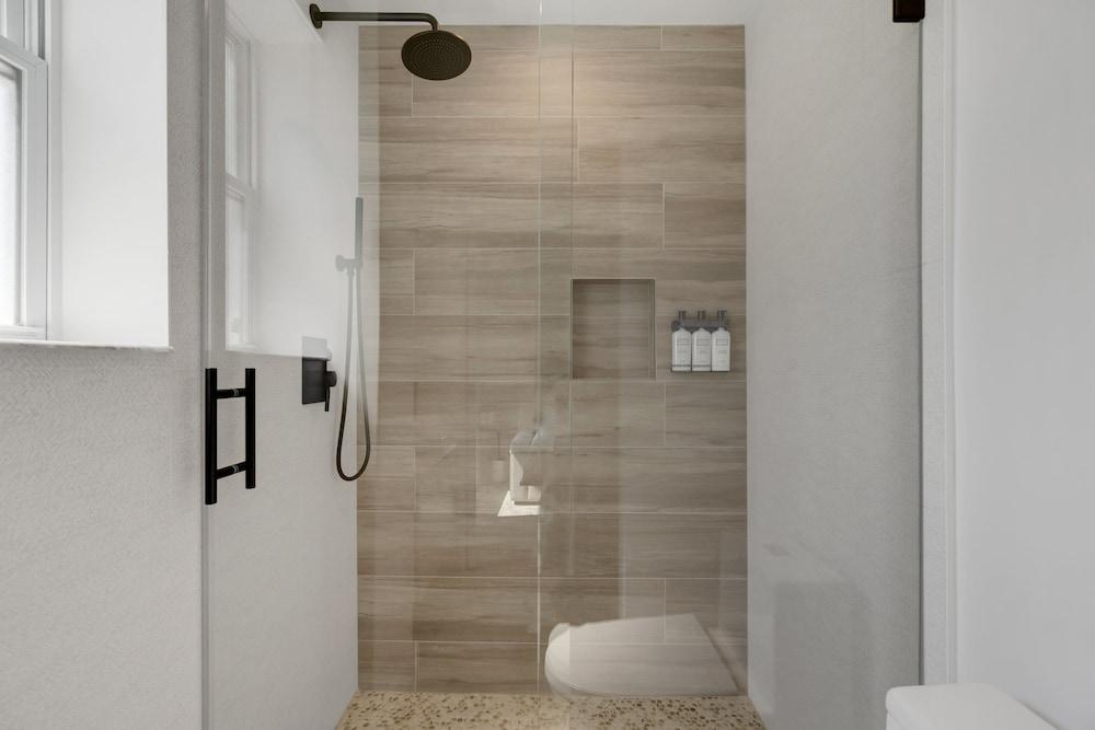 The St Laurent Social Club & Guest Rooms photo 38