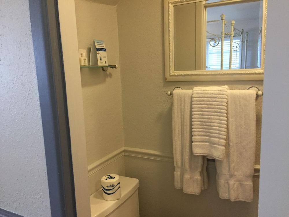 Seacrest Inn photo 99