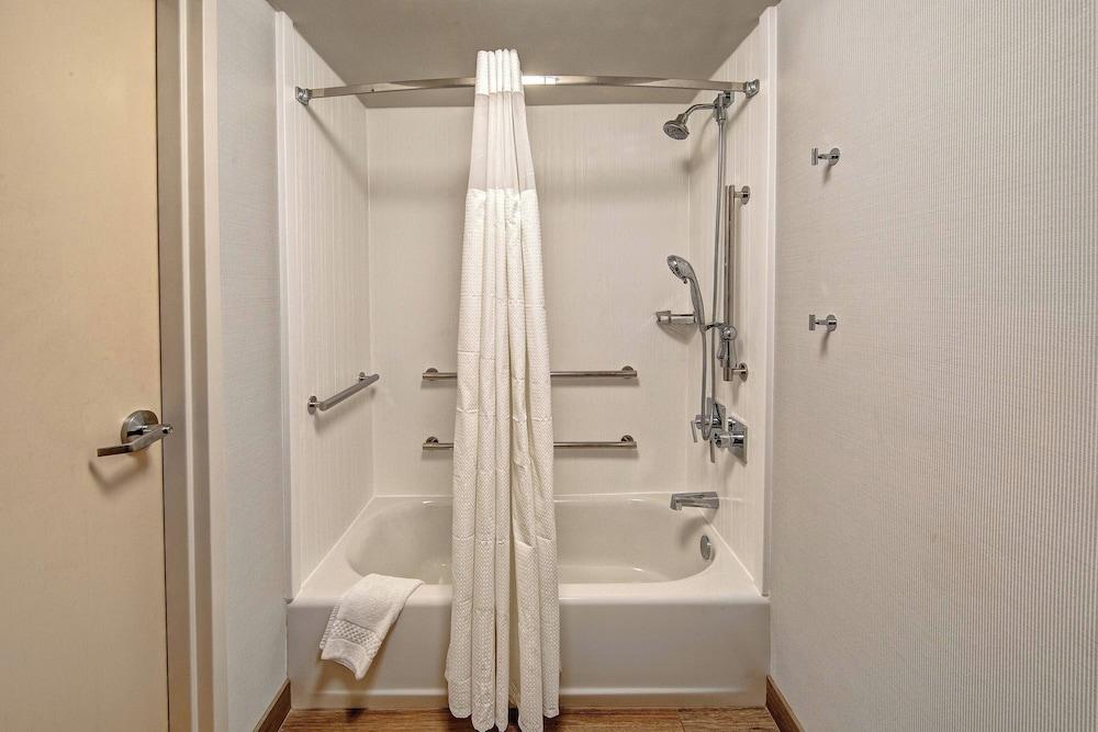 Courtyard By Marriott Vanderbilt-West End photo 20