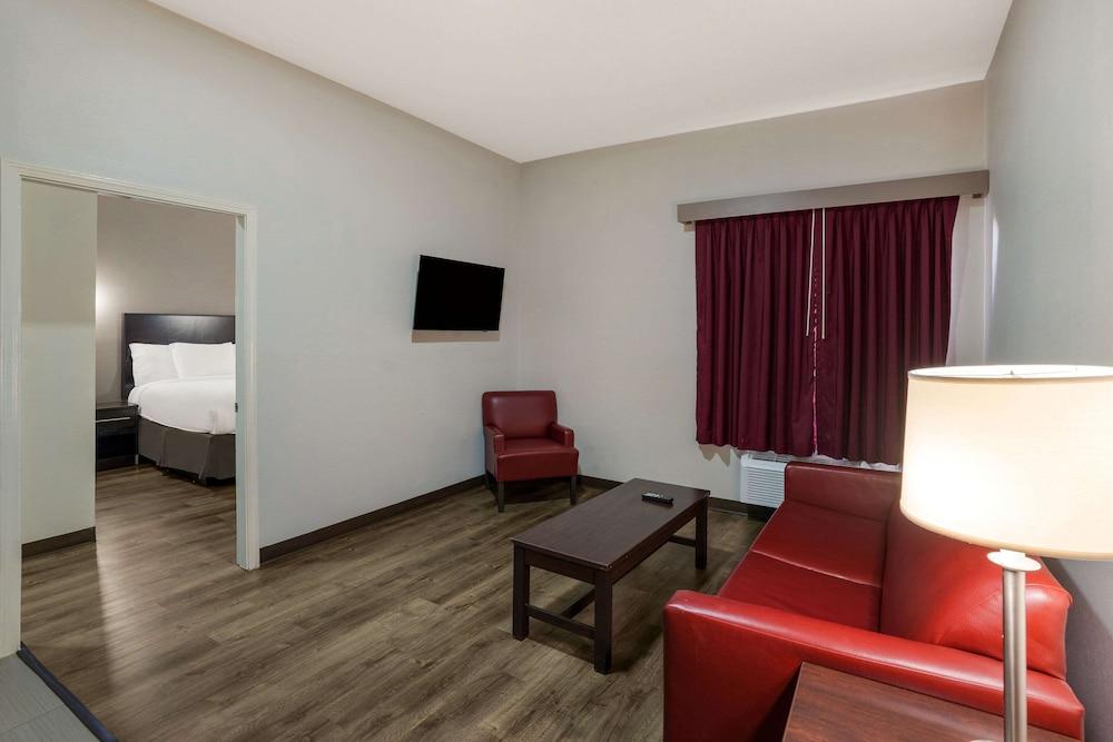 Rodeway Inn Brandon - Jackson East photo 18