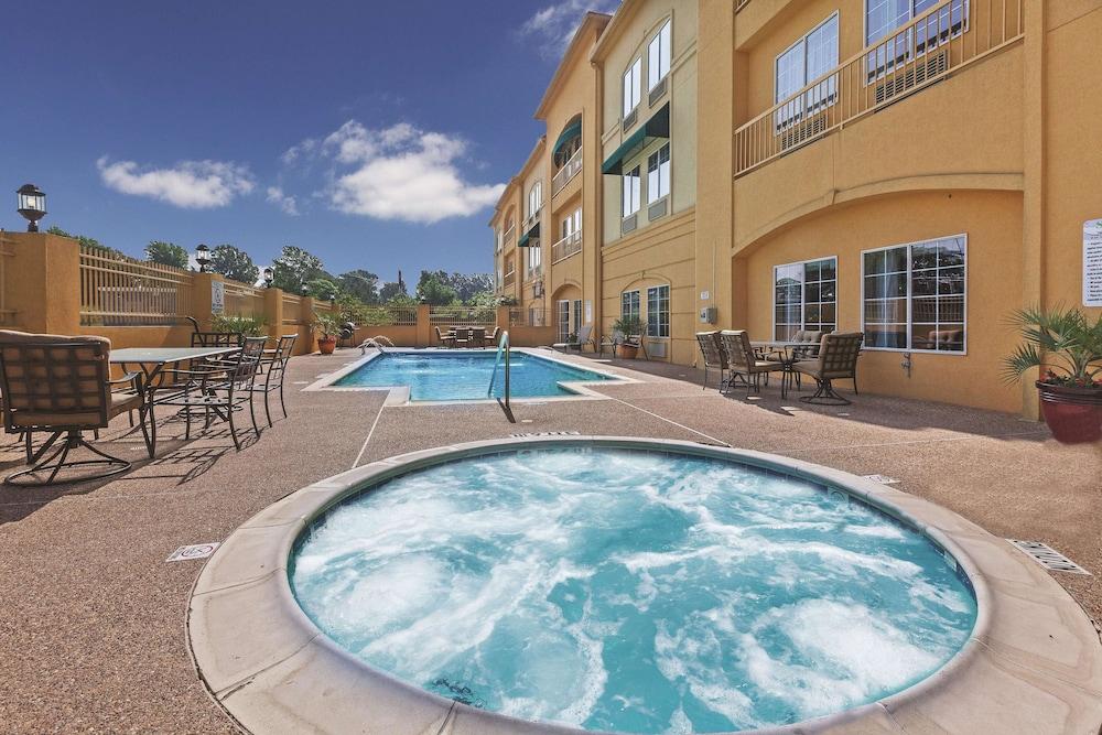 La Quinta Inn & Suites by Wyndham Livingston photo 33