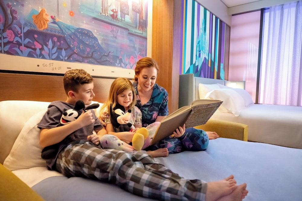The Villas At The Disneyland Hotel photo 12