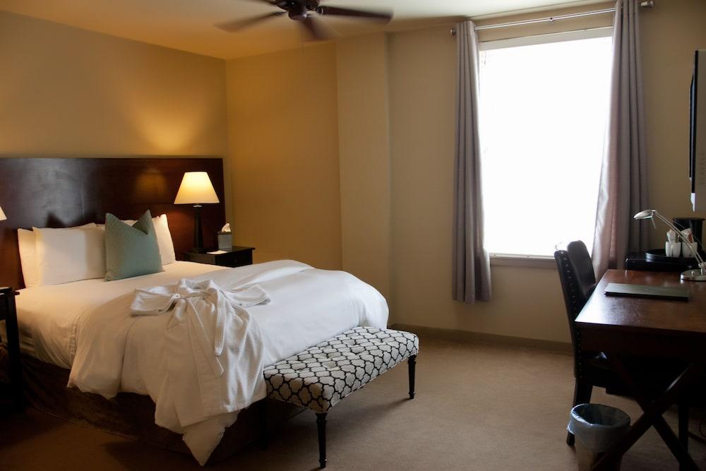 V Boutique Hotel photo 2