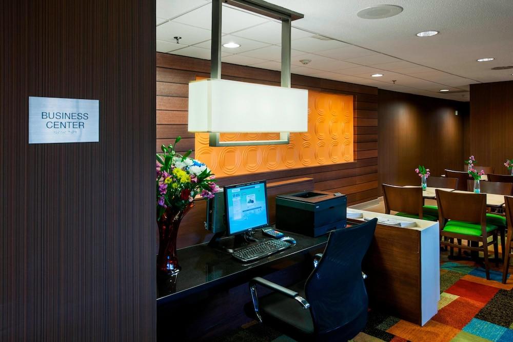 Fairfield Inn by Marriott East Rutherford Meadowlands photo 26