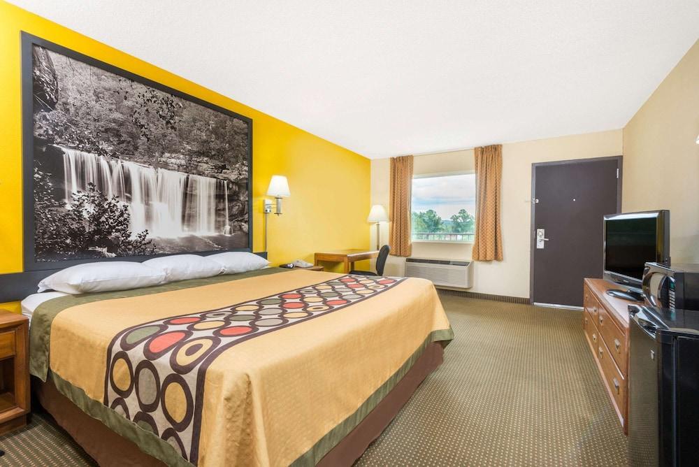 Super 8 by Wyndham Williamsburg photo 5